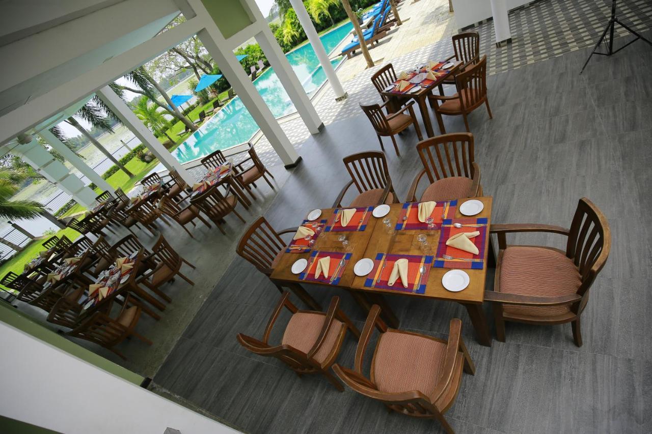 Diya Dahara Lake Resort Yala Kültér fotó