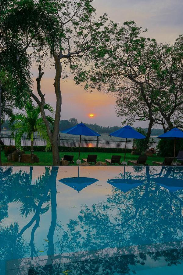 Diya Dahara Lake Resort Yala Kültér fotó
