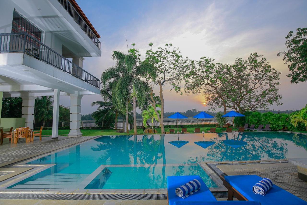 Diya Dahara Lake Resort Yala Kültér fotó