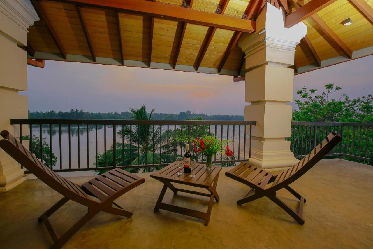 Diya Dahara Lake Resort Yala Kültér fotó