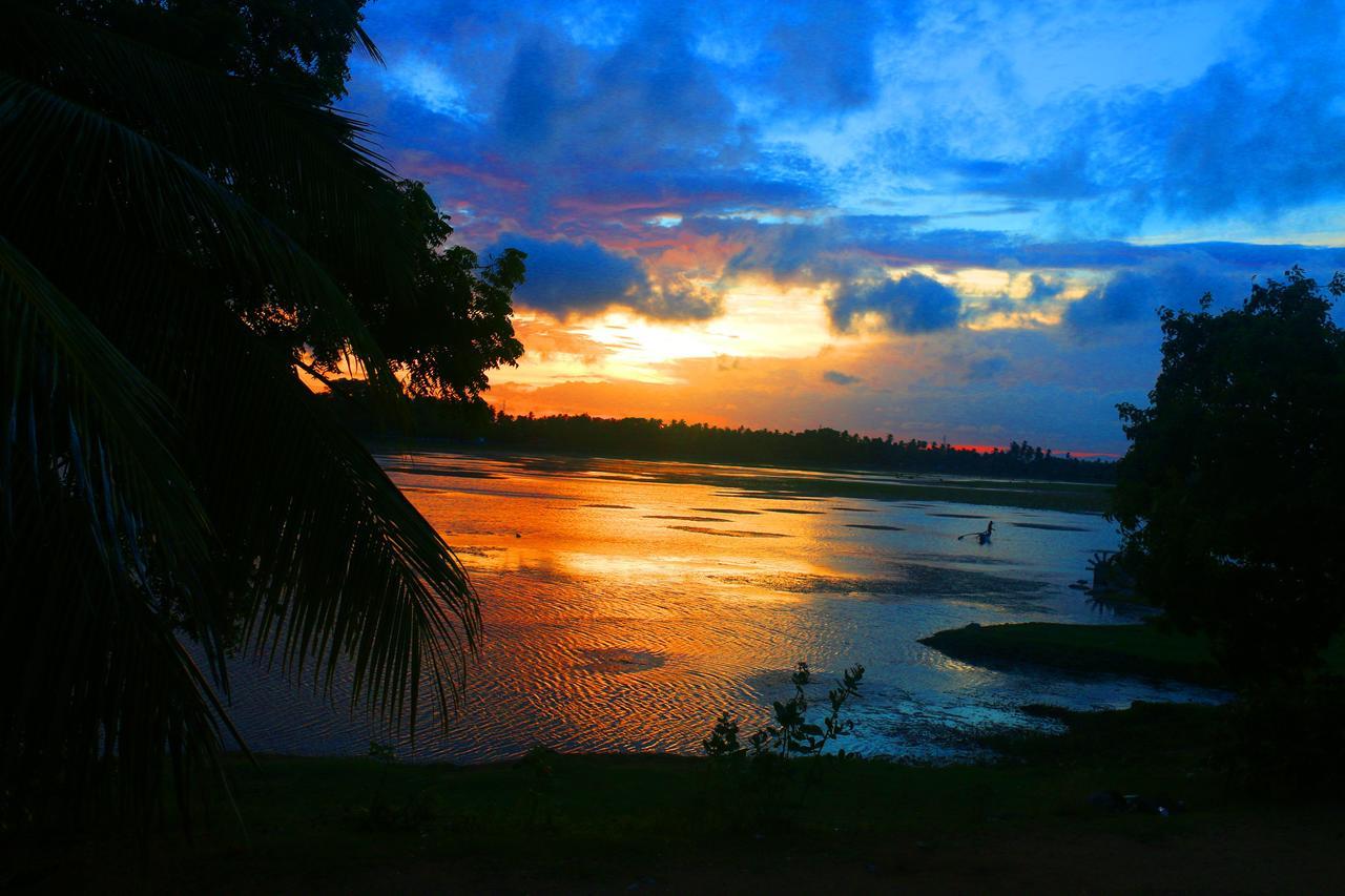 Diya Dahara Lake Resort Yala Kültér fotó