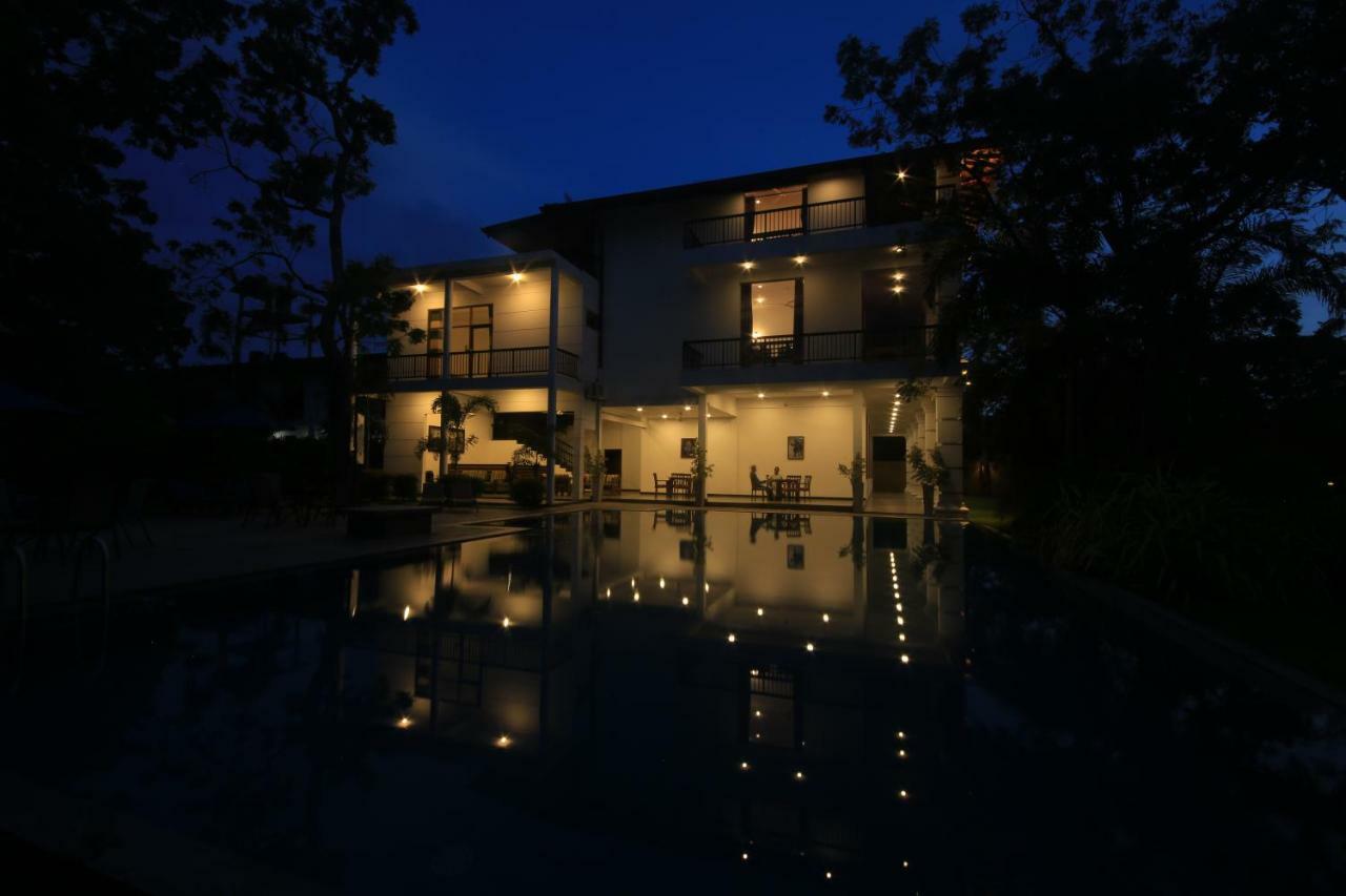 Diya Dahara Lake Resort Yala Kültér fotó