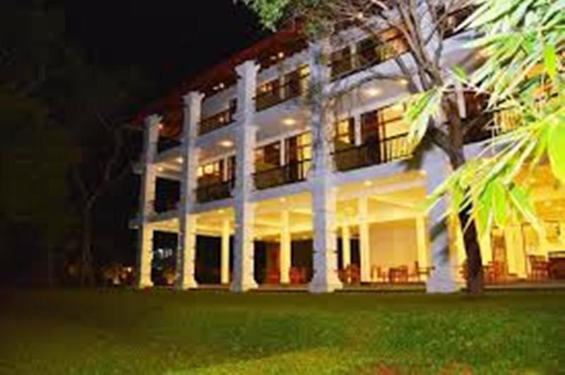 Diya Dahara Lake Resort Yala Kültér fotó