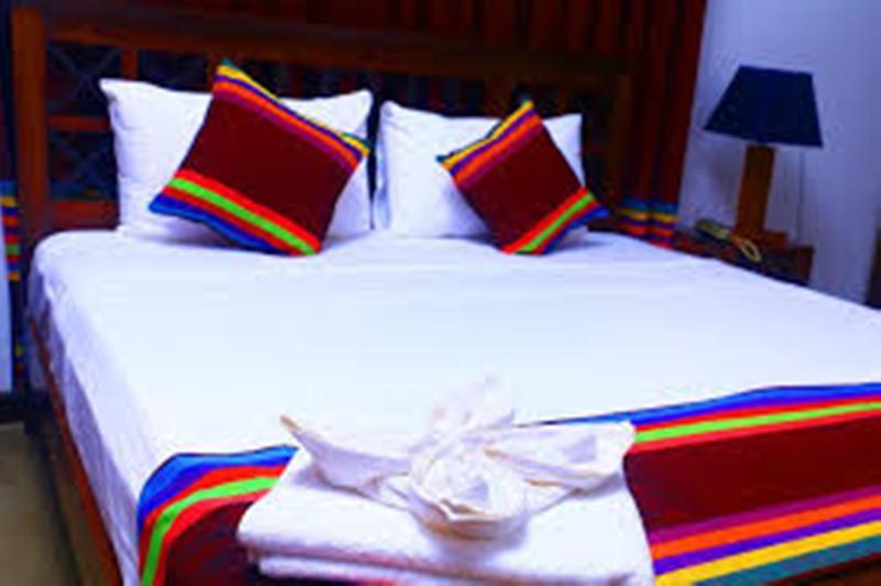 Diya Dahara Lake Resort Yala Kültér fotó